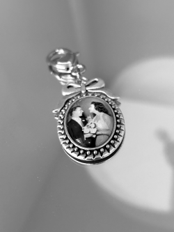 Photo Wedding Bouquet Memorial Charm with Bow